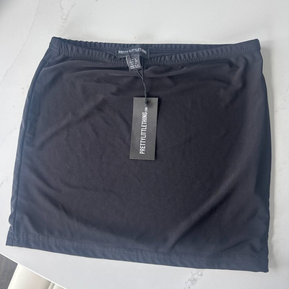 PrettyLittleThing Black Slinky Low-Rise Mini Skort – US 0 – NWT
